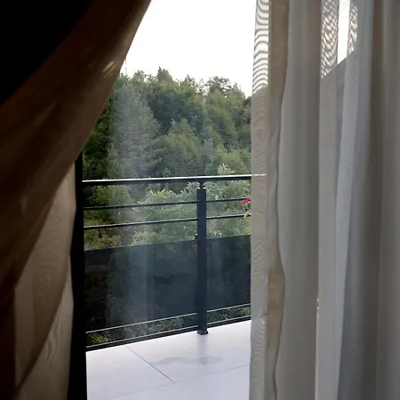 Dusha At Kruja's Mountain Hotel